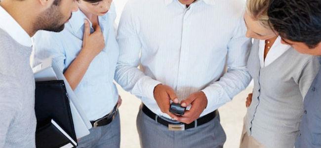 العيون تصل إلى هاتفك ولو في الجو!