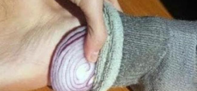 ضع البصل على قدمك ليلا وستذهلك النتيجة