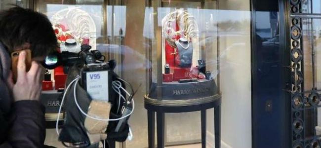 خلال دقائق... سرق 15 مليون يورو