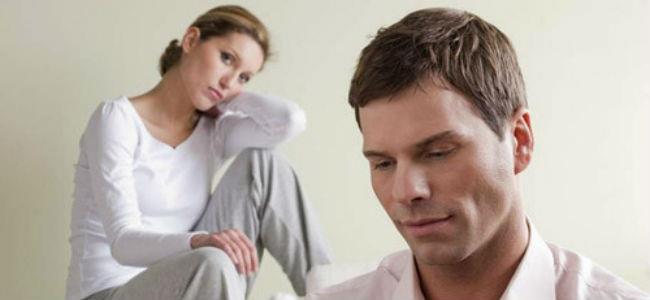 بهذه الخطوات.. إجعلي زوجكِ بعيداً عن الهاتف والتلفزيون!