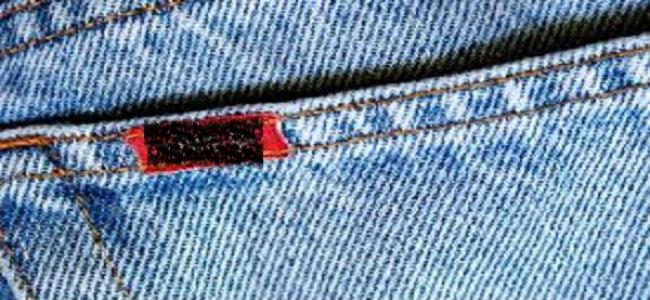 ارتدى الجينز مدة 15 شهرا من دون غسله... وهذا ما اكتشفه!