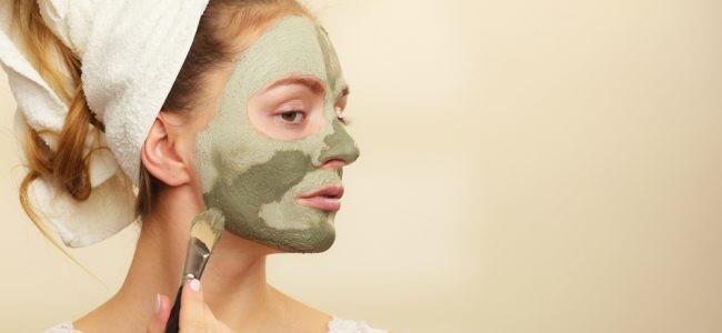 تعرفي إلى فوائد ماسك الطين المذهلة للبشرة 