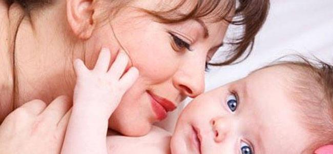  الرضاعة الطبيعية تقي الأمّهات من أمراض القلب