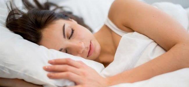 أخطاء ترتكبونها تمنعكم من الاستمتاع بالنّوم...