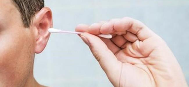 لا تستخدموا الأعواد القطنية لتنظيف الأذن!