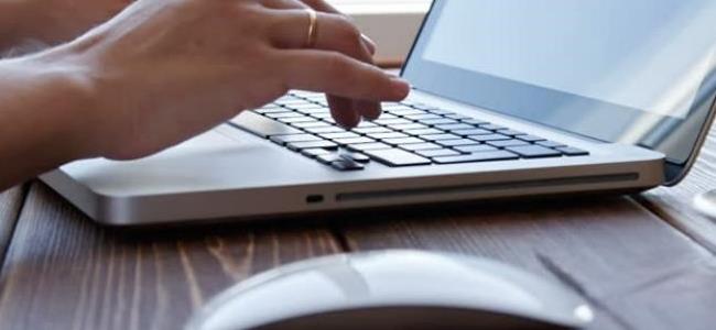 4 أمور لا تبحث عنها على الإنترنت داخل العمل!