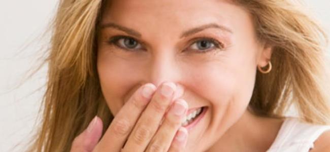 هذه أسباب احمرار وجهك عند الشعور بالخجل