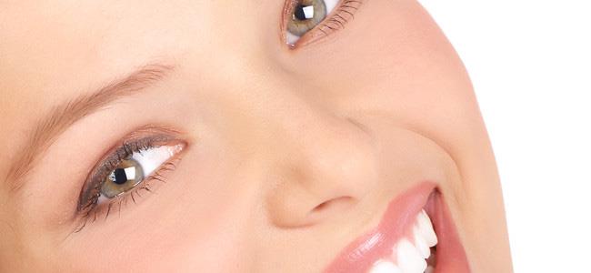 وصفة طبيعية لإزالة اصفرار الأسنان في 60 ثانية فقط