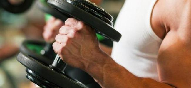 عشرة أطعمة مثالية لبناء العضلات