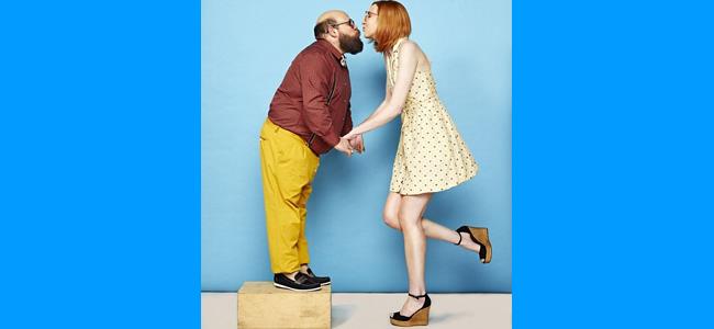 لم يعد يجذبها الطول.. هل تفضل المرأة حقاً 