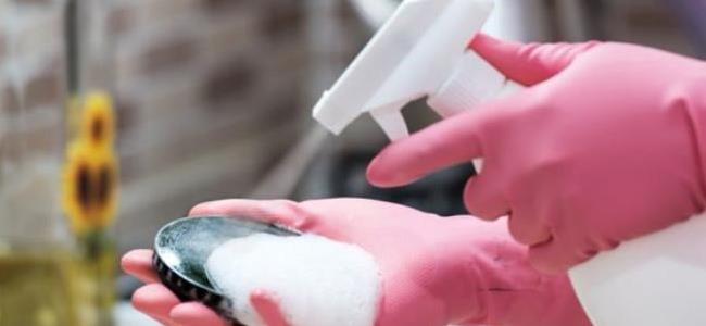 المطهرات المنزلية قد تصيبك بهذا المرض القاتل