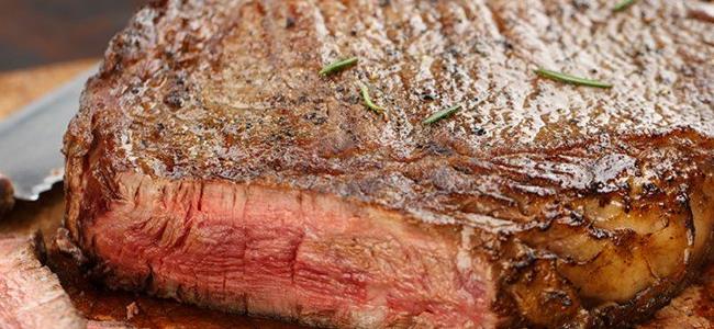  توقفوا عن تناول اللحوم إذا كنتم تعانون من ارتجاع المريء