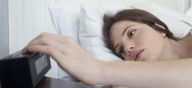  غرض وحيد عليكم إزالته من غرفة النوم للتمتّع بنومٍ هنيء