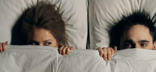 للمتزوجات فقط: هذا ما يفكر به زوجكِ أثناء العلاقة الحميمة