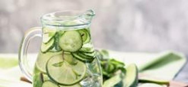 رجيم الخيار والماء.. للتخلّص من الكيلوغرامات الإضافية!