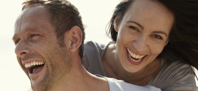 إذا كان يقوم بهذه التصرفات.. فهو يحبّك سراً! 