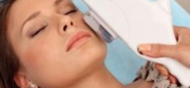 ما آخر التقنيات لإزالة شعر الوجه ؟