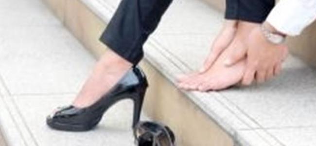 كيف يمكن التخلّص من مسمار الكعب المزعج؟