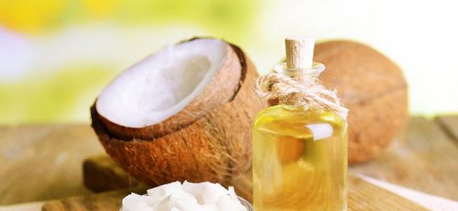 تناول زيت جوز الهند يوميا يقلل من مخاطر أمراض القلب