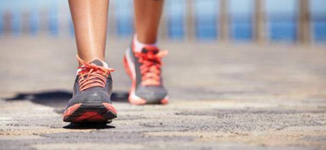 المشي السريع يوميًا أفضل وسيلة للوقاية من مرض الزهايمر