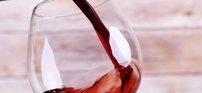النبيذ الأحمر يساعد في علاج تسوس الأسنان