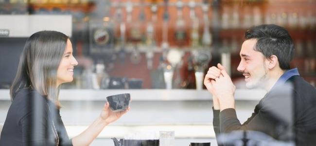 هذه الأسئلة.. لا تخجلي من طرحها في اللقاء الأول! 