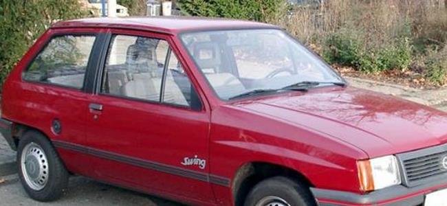 ألماني يعيش داخل سيارته منذ 26 شهرا.. والسبب؟