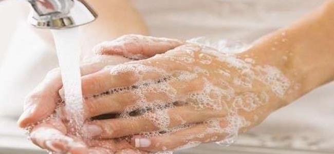 خطأ شائع يرتكبه معظمنا عند غسل الأيدي!
