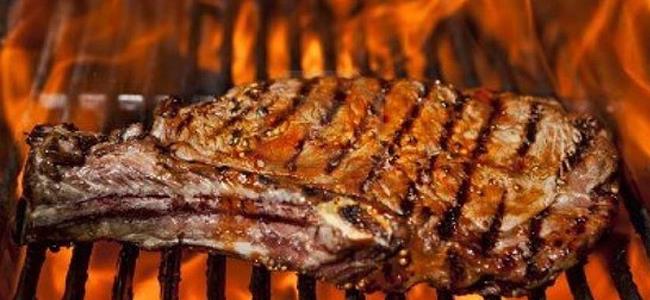 اللحوم المشوية تزيد من خطر ضغط الدم