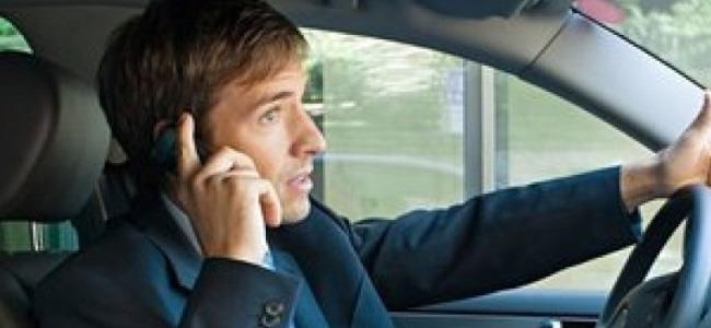 كارثة.. هذا ما يحدث للمخ عند التحدث بالهاتف أثناء القيادة! 