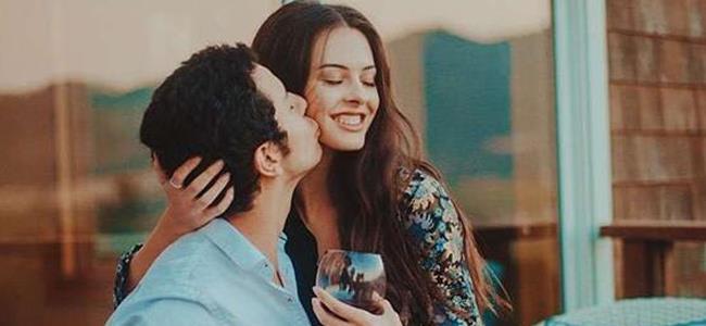  8 صفات في النساء تخطف قلوب الرجال.. هل تمتلكينها؟ 