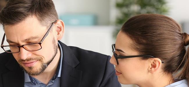  إلى أي نمط ينتمي مديركِ في العمل.. وكيف تتعاملين معه؟ 