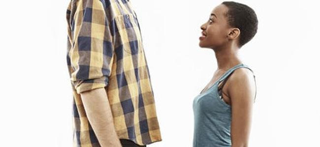  ما علاقة طول أرجل الرجال بجاذبيتهم؟ 