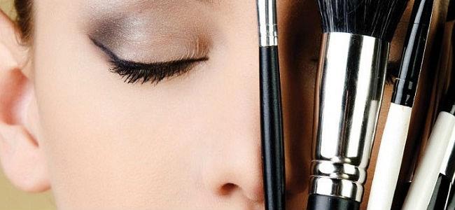  أسهل طريقة لتعلم وضع ماكياج العينين مثل المحترفين 