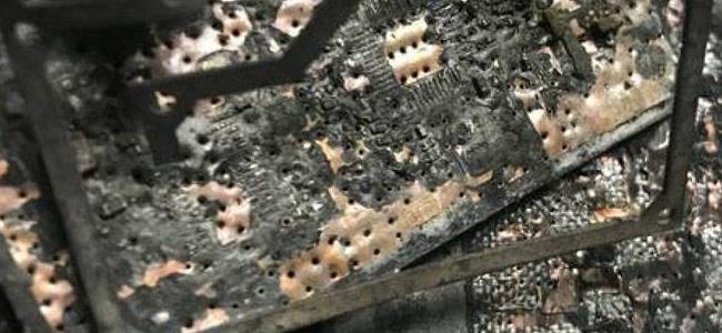  إنفجار جديد لهاتفي سامسونغ داخل سيارة