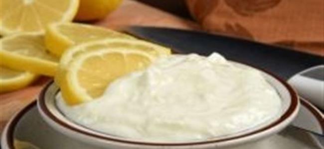 هكذا تعمل وصفة الزبادي بالليمون على تخسيس الجسم 