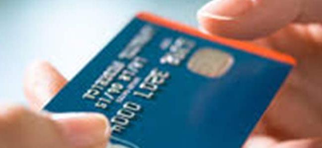  خلل أصاب بطاقاتهم.. فسحبوا من حسابهم أموالاً لم يدفعوها! 