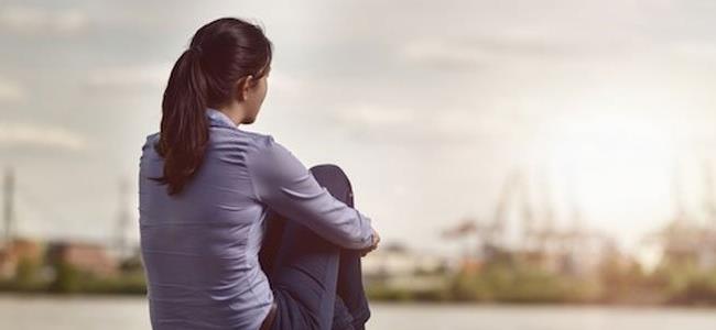 العزوبية تؤرق النساء… و”متاجر حب” بأسعار خيالية