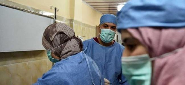  بالفيديو: لن تصدقوا ماذا أخرج الطبيب من شفاهها!