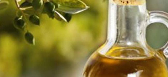  طرق العناية بالجسم بزيت الجوجوبا 