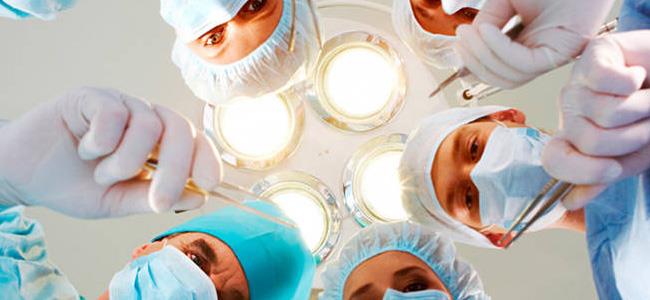  «العظم المضحك» لإسعاد المرضى أثناء الجراحة