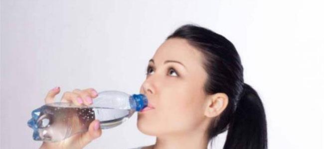 هل يسبّب الإفراط بشرب الماء الموت؟