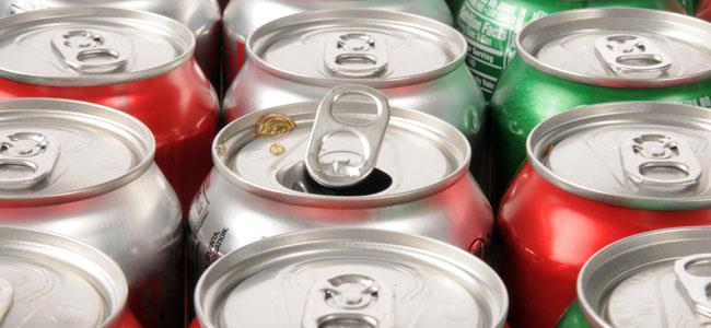 تناول المشروبات الغازية مع الطعام يجدد الشهية سريعًا