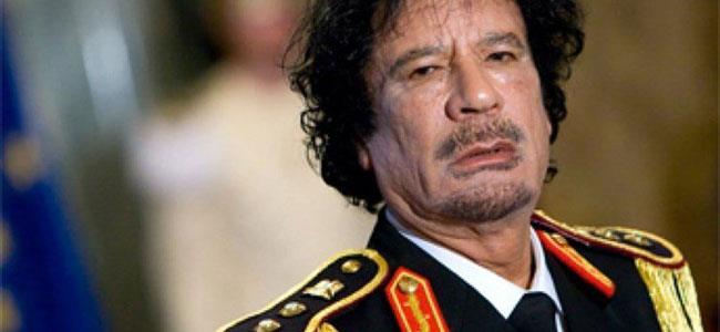 قبل اغتياله بأيام.. القذافي خبأ ملايين الدولارات في مكان 