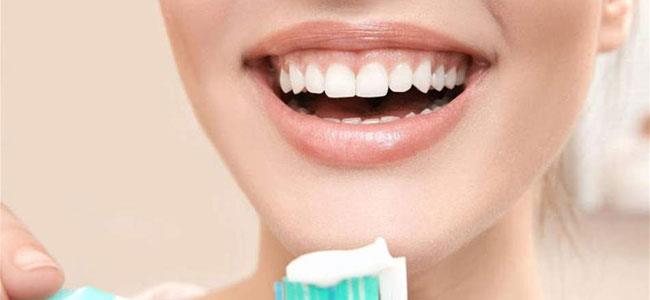للشابّات.. هكذا تعتنين بأسنانكنّ خلال شهر رمضان!