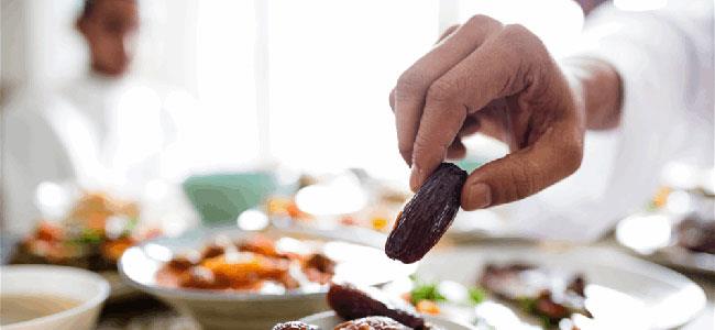 مشروب سحري لمنع العطش والجوع في رمضان.. مكوناته موجودة بكل مطبخ!