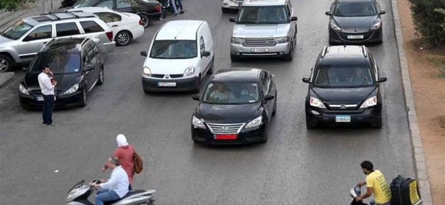 حيلة ذكيّة لتقشير الثوم... ستُفيدك حتماً