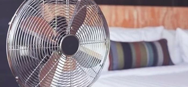 تشغيل المروحة أثناء النوم مضر بصحتك