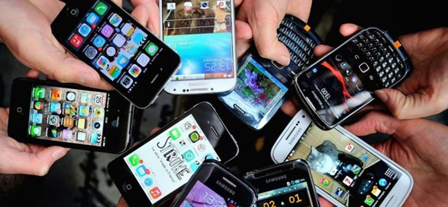 الهواتف المحمولة تسبب إصابات في الرأس والعنق والوجه