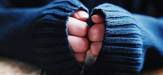 7 حيل مُفيدة للحدّ من برودة اليدين في الشتاء!